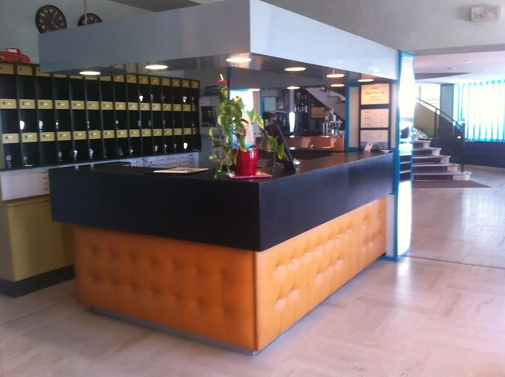 authentic by balladins – Rodez / Le Ségala Baraqueville 3*,  France