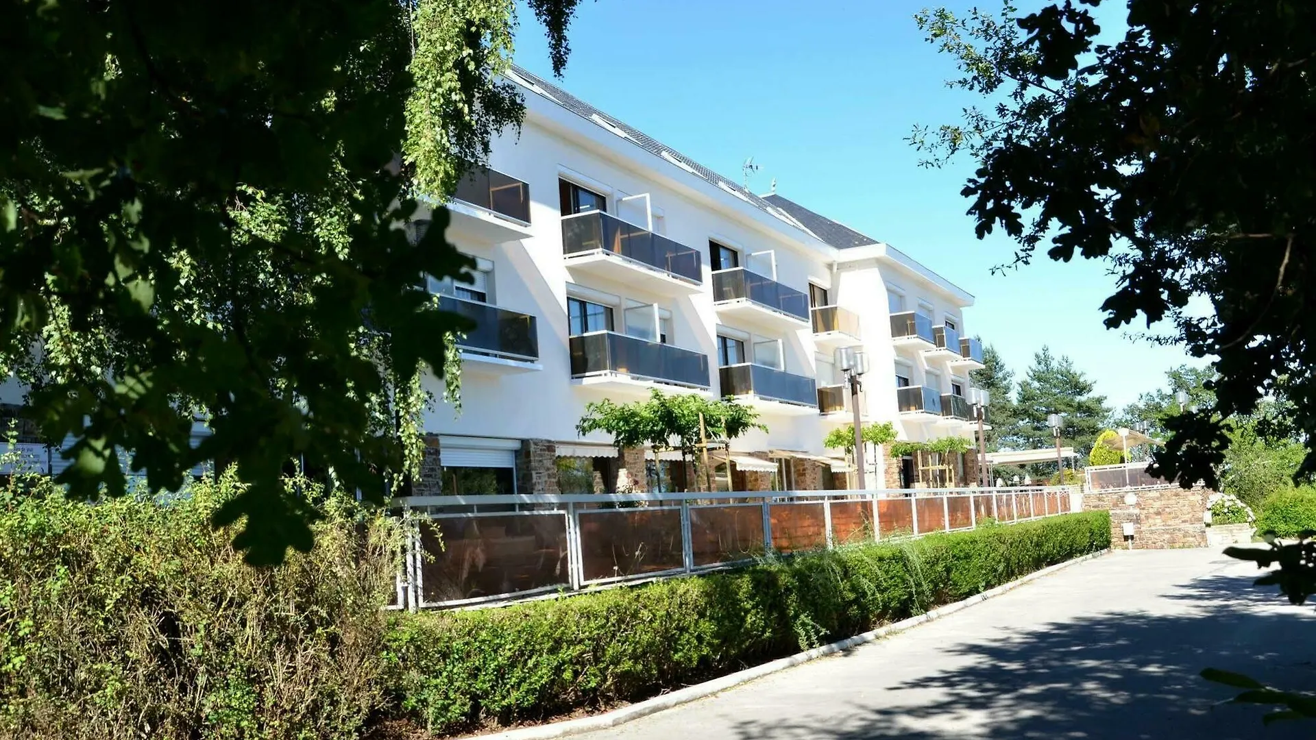 Authentic By Balladins - Rodez / Le Segala Baraqueville